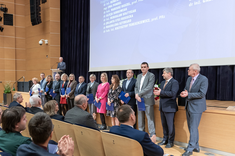 Wręczenie nagród - piąta z lewej dr Jolanta Stec-Rusiecka