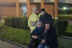 Na zdjęciu uczestniczki konferencji. W górnym rzędzie: dr A. Migała-Warchoł (z lewej) i prof. PRz T. Piecuch. W dolnym rzędzie: dr J. Stec-Rusiecka (z lewej) i dr K. Chudy-Laskowska, fotografia ze zbiorów własnych uczestniczek