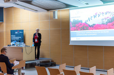 Dr Jolanta Stec-Rusiecka podczas wystąpienia na Konferencji Naukowej,