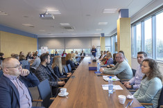 Uczestnicy podczas obrad konferencyjnych,
