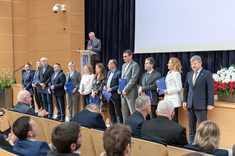 Wręczenie nagród - trzeci z prawej dr inż. Bożydar Ziółkowski