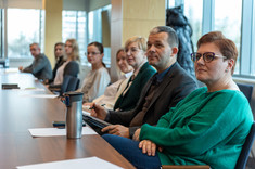 Na zdjęciu ośmioro uczestników seminarium naukowego, 