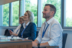 Troje prelegentów, na pierwszym planie Mariusz Rudnik, fot. Arkadiusz Surowiec