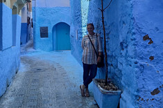 Dr hab. Teresa Piecuch, prof. PRz w uliczce na starówce w Fezie, zdj. z zasobów własnych