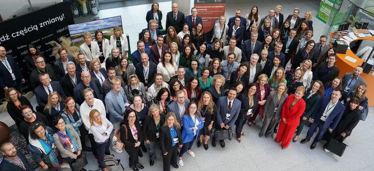 Zdjęcie zbiorowe uczestników konferencji, 